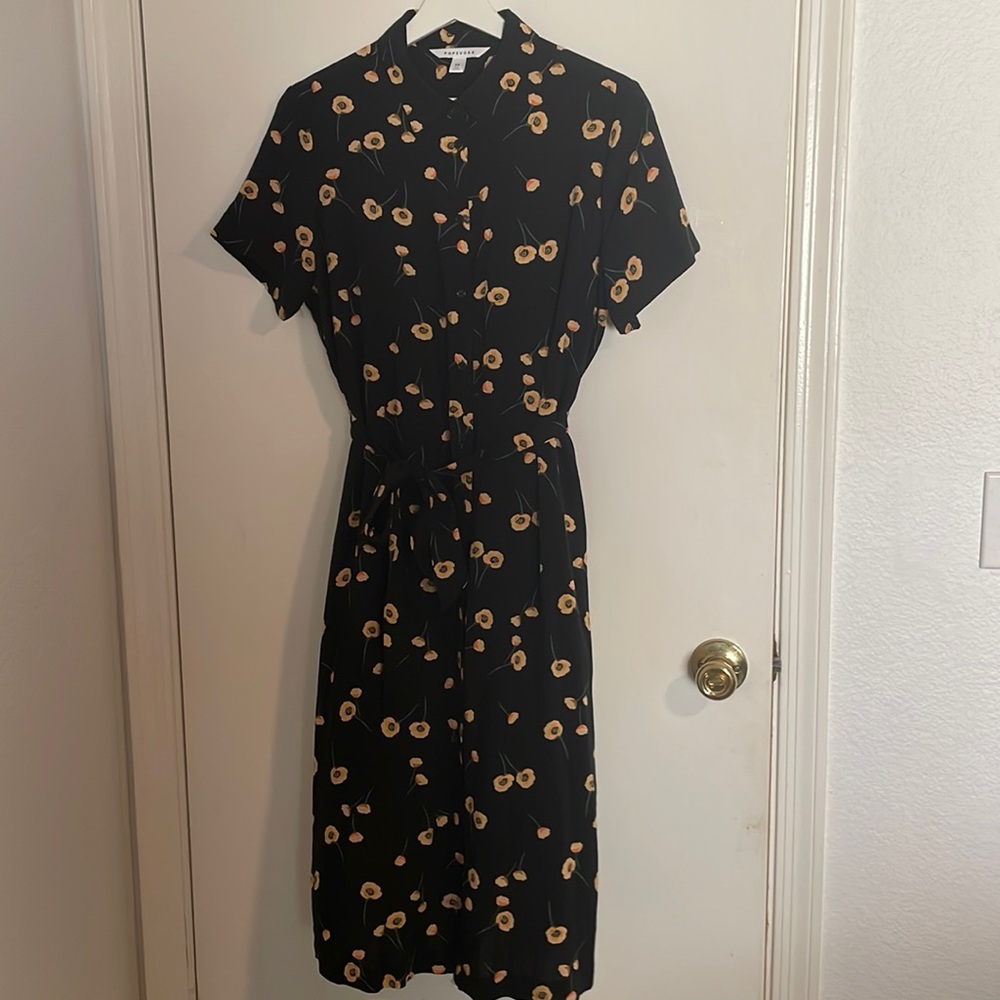 Women’s Medium black button up midi dress.